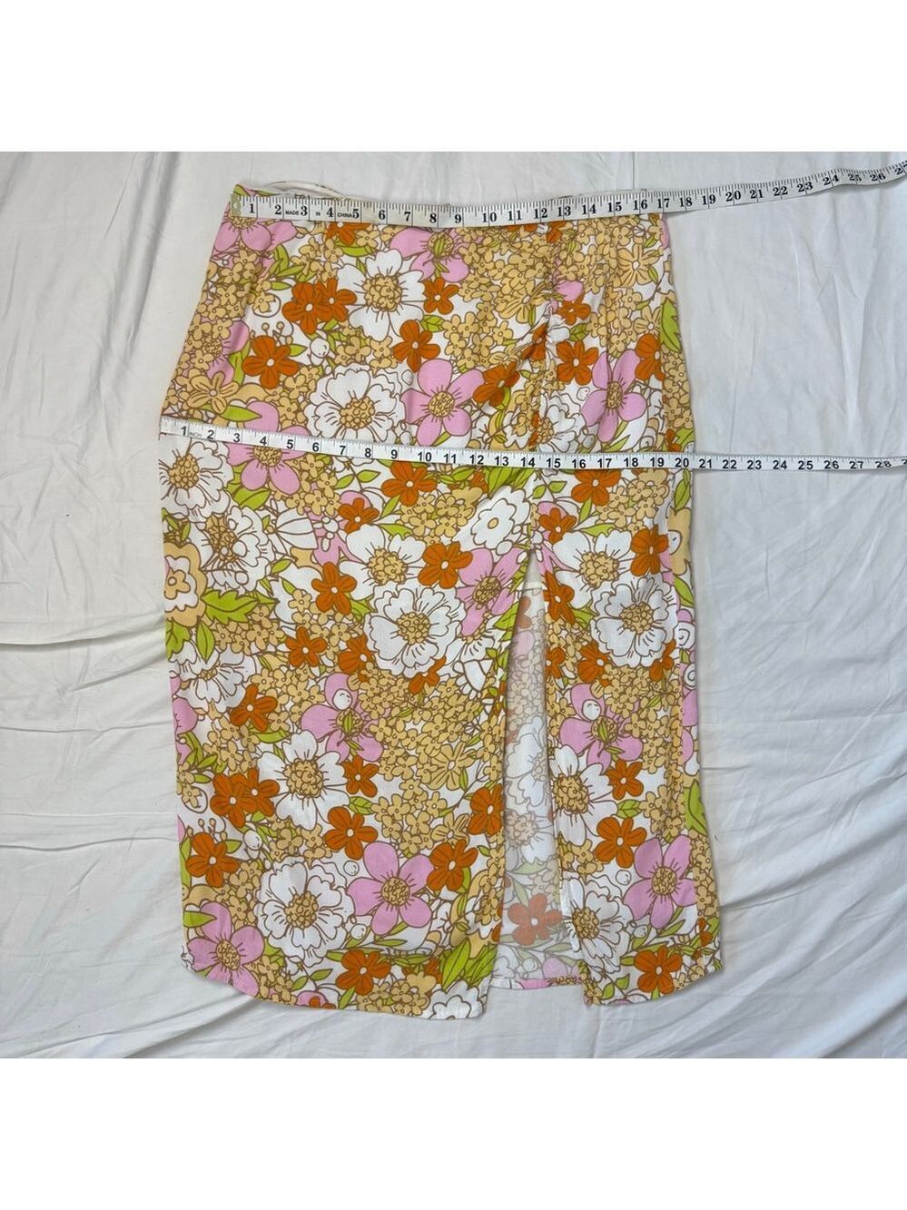 Rahi Floral Skirt Retro flowers 
Women's Large Anthropologie 
Boho Flower - Picture 4 of 11